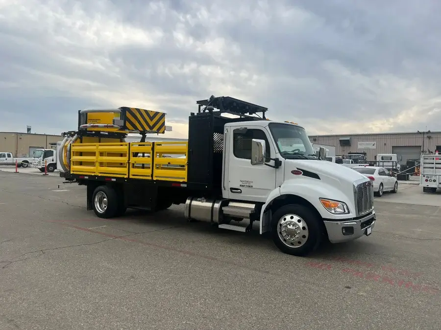 Customizing Your Attenuator Truck for Maximum Jobsite Efficiency