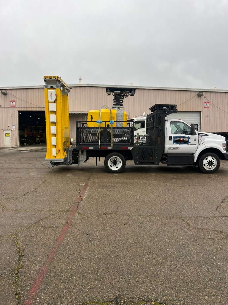 Heavy-Duty Verdegro Crash TMA Truck for Professional Traffic Control 1 Heavy-Duty Verdegro Crash TMA Truck for Professional Traffic Control